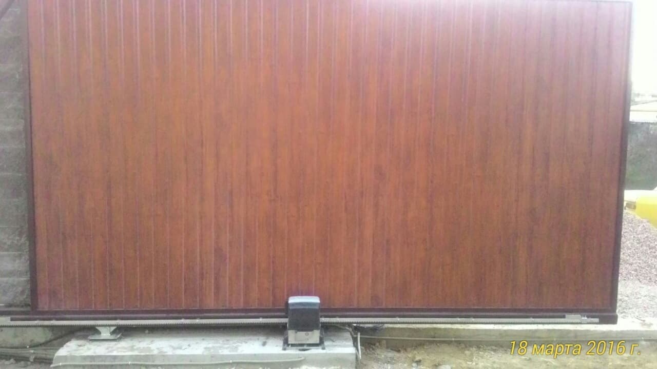 Профессиональная установка раздвижных ворот в Геленджике сотрудниками компании ПКФ Автоматика. быстро, надежно, недорого. Звоните!