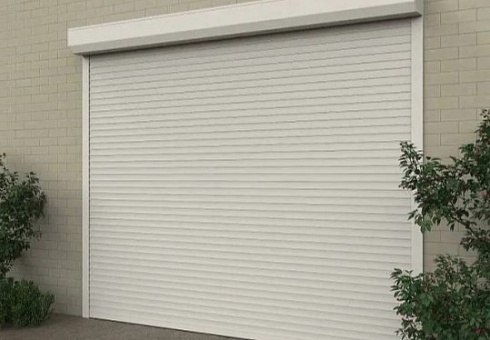 Рулонные гаражные ворота Алютех Prestige с алюминиевым профилем AR/555N и автоматическим управлением с доставкой в Геленджике 